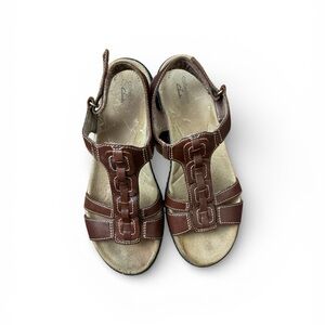 Clarks Brown Leather Chain-Link T-Strap Sandals